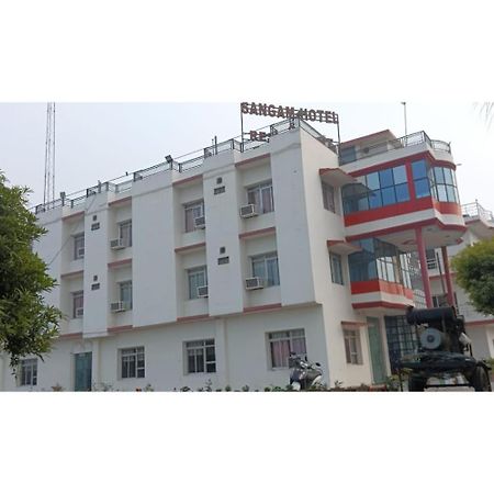 Hotel Sangam, Varanasi Exterior photo