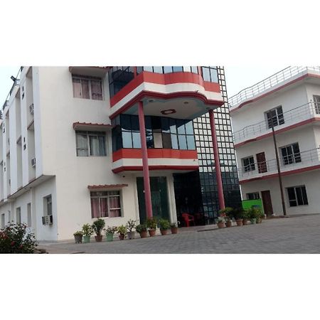 Hotel Sangam, Varanasi Exterior photo